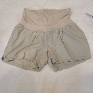Maternity shorts